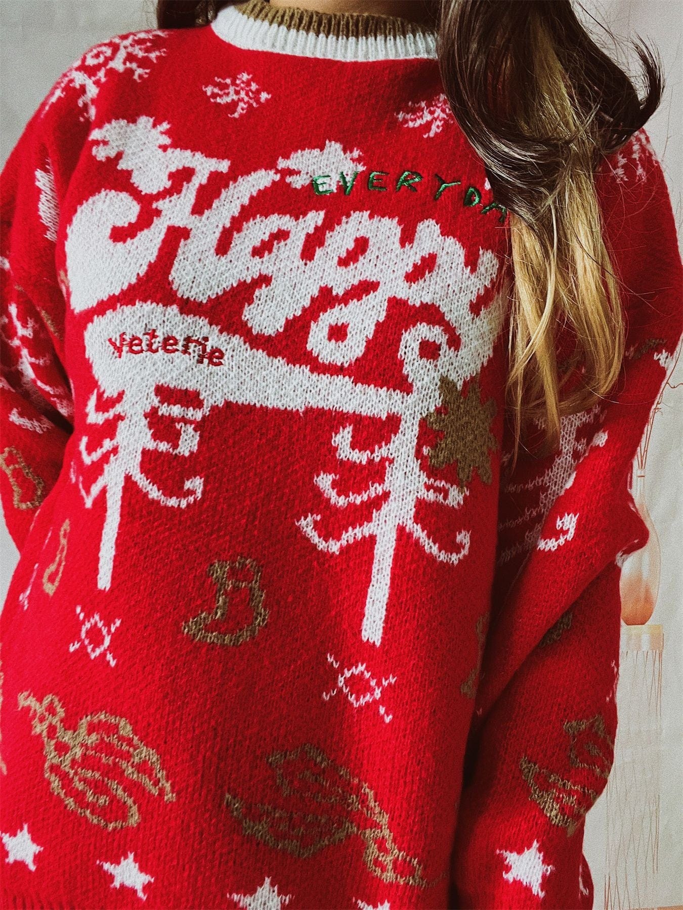 Everyday Happy Christmas Sweater-Mesadic