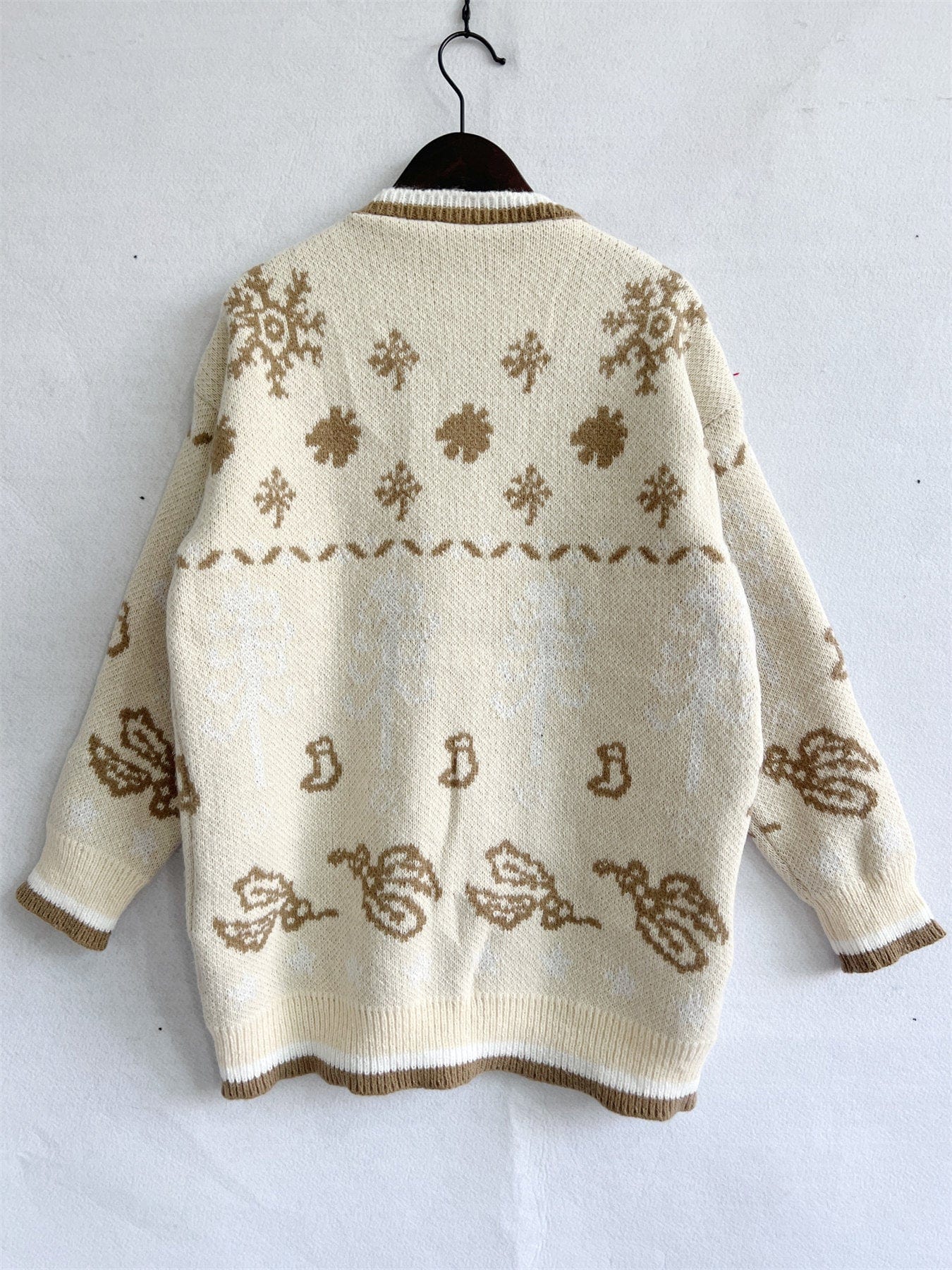 Everyday Happy Christmas Sweater-Mesadic