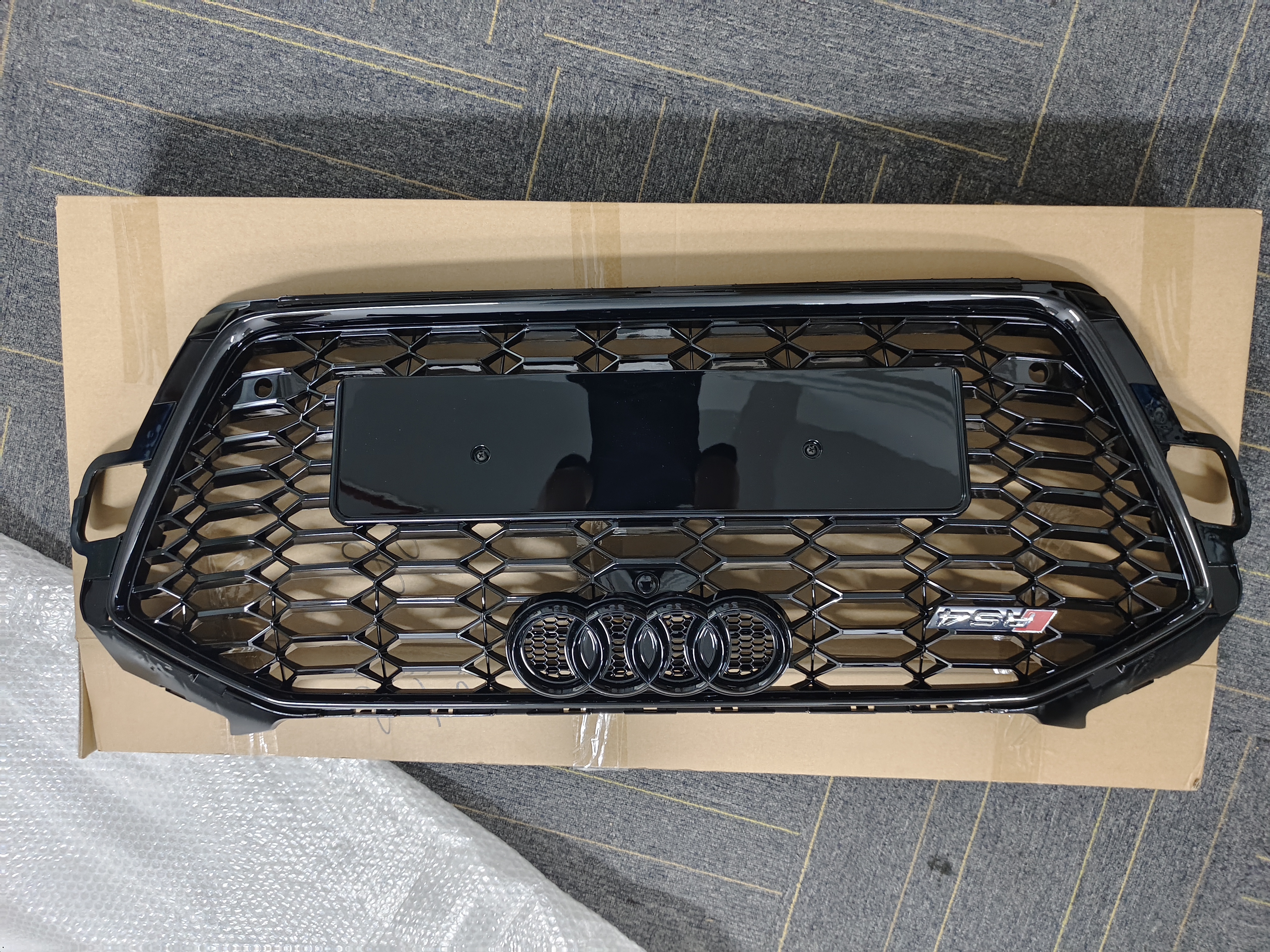 For 2020-2022 Audi A4 S4 B9.5 RS4 Style Front Grille Honeycomb Grill Gloss Black