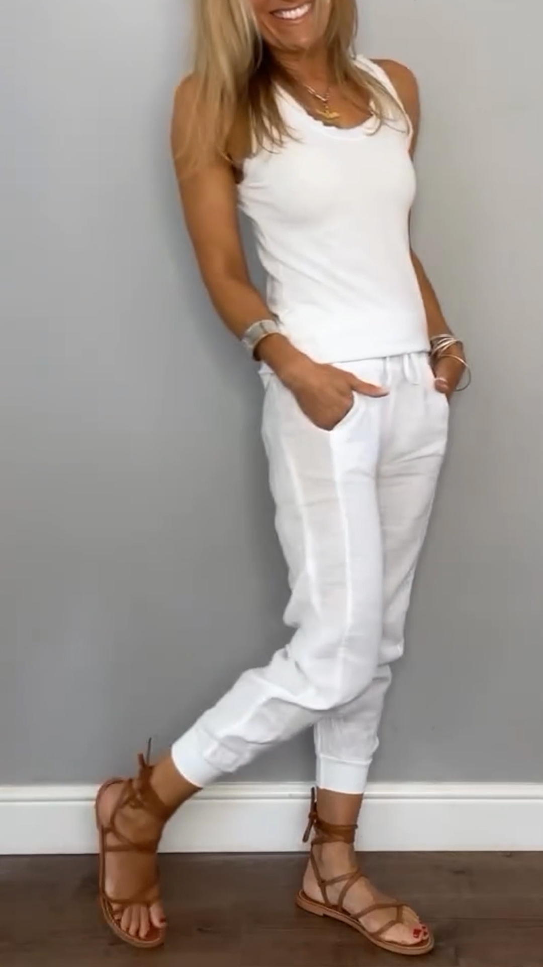 Women's Round Neck Sleeveless Casual Suit