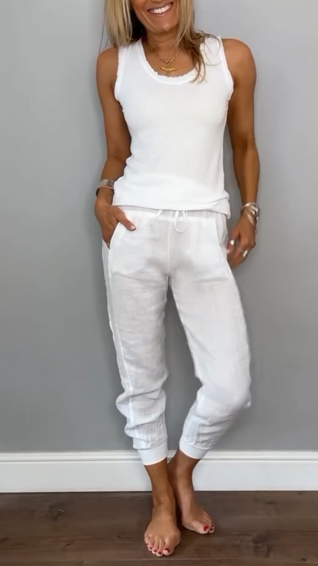 Women's Round Neck Sleeveless Casual Suit