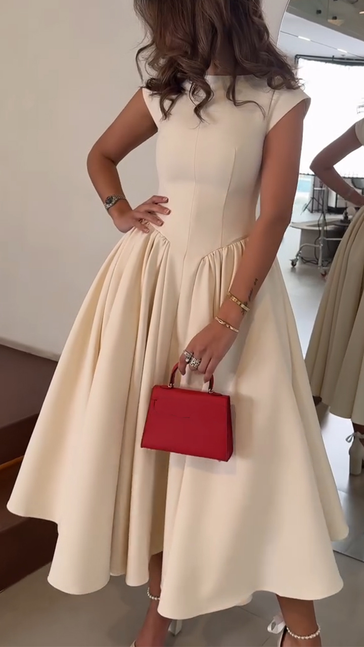 Women's Round Neck Three-dimensional Tailoring A-line Temperament Dress