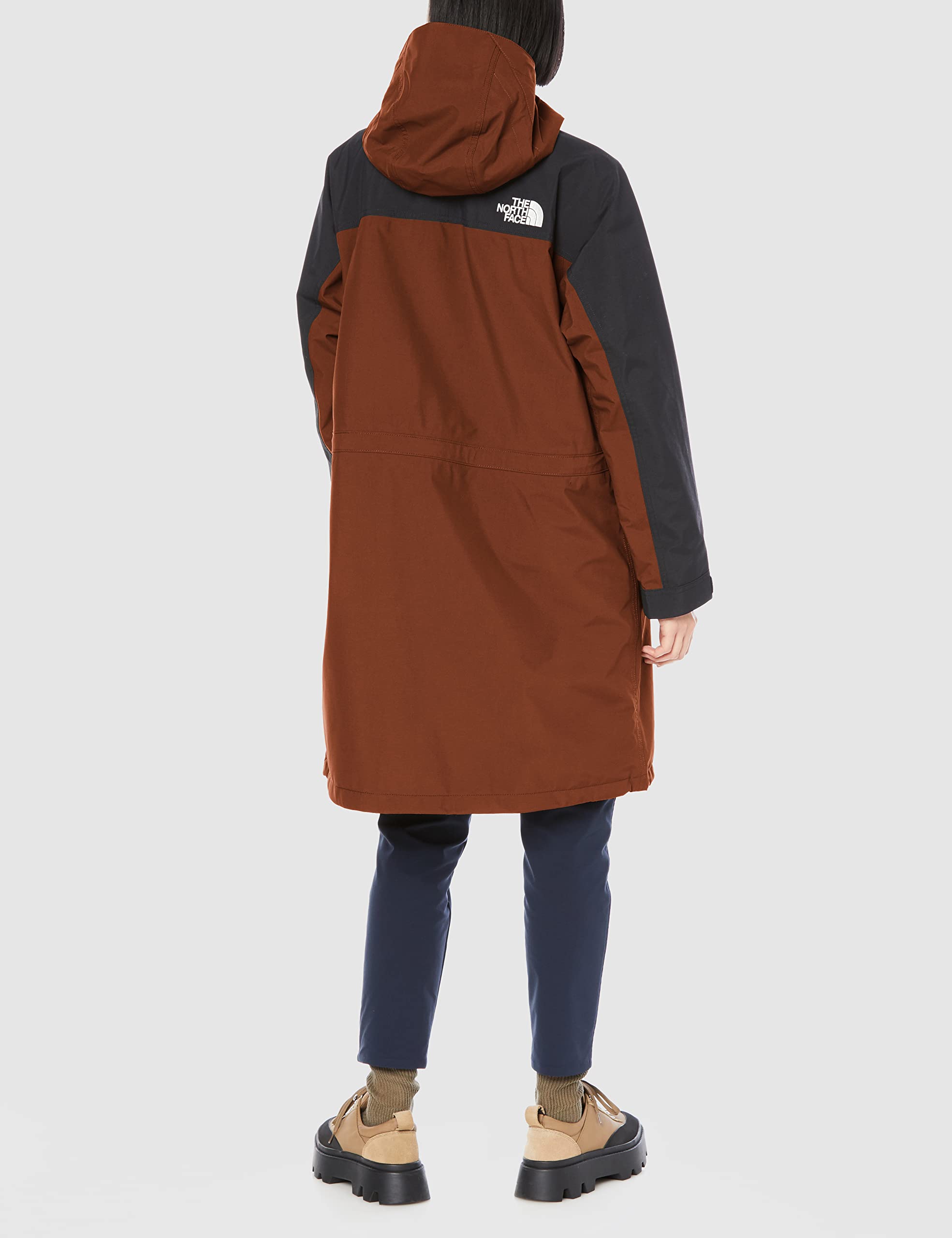 女性の軽量登山ジャケット防水通気性アウトドア キャンプ