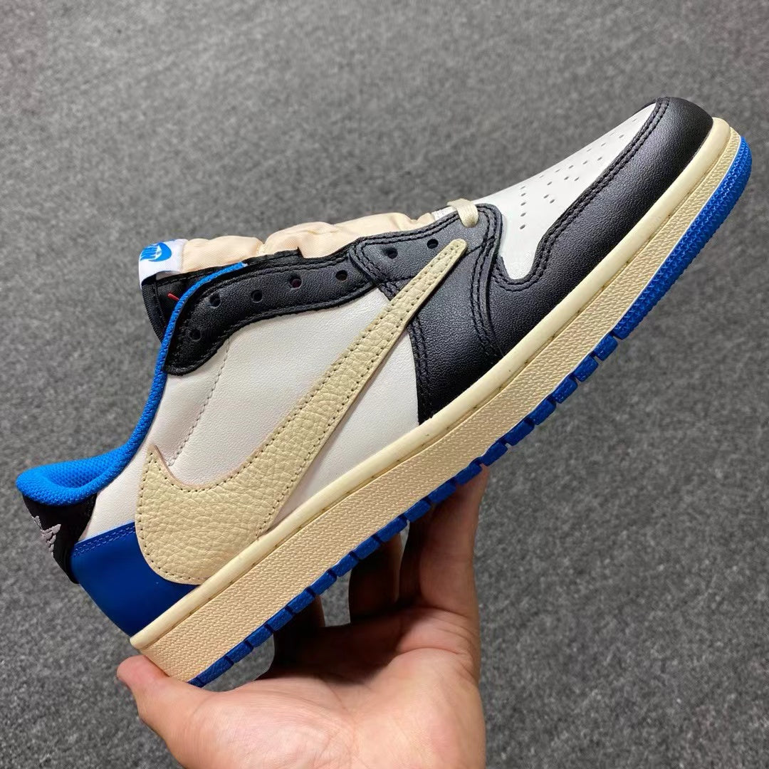 AJ1 Low Travis Scott x Fragment