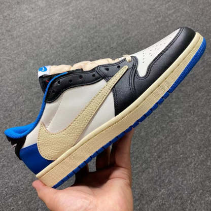 AJ1 Low Travis Scott x Fragment