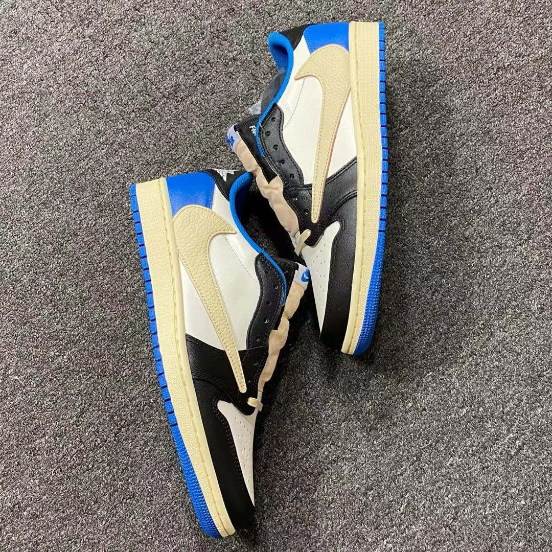 AJ1 Low Travis Scott x Fragment