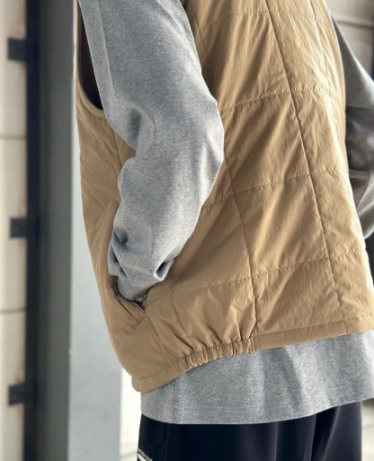 ポケット収納中綿ベスト