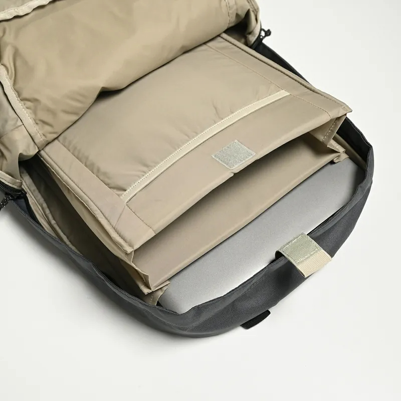 24Lバックパック