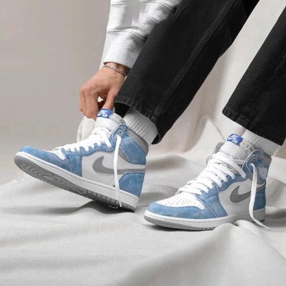 Nittgke ナイキ AIR JttgORDAN 1 RETRO HIGH OG 'HYPER ROYAL' エア ジョーダン ワン レトロ ハイ オージー "ハイパー ロイヤル" メンズ レディース スニーカー HYPER ROYAL/LIGHT SMOKE GREY-WHITE【限定完売モデル】