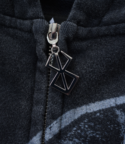 BERSERK ZIP UP HOODIE