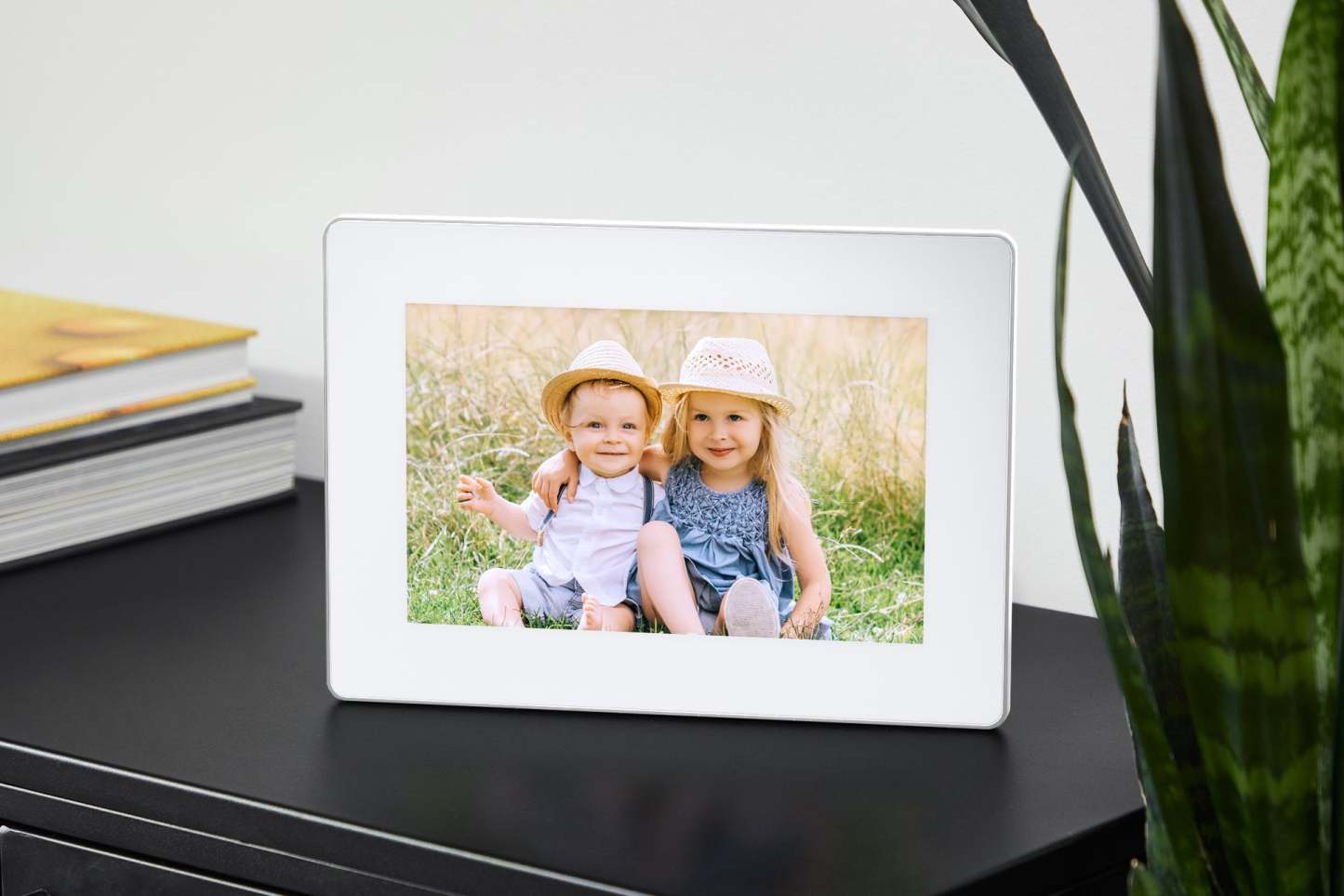 Smart Touchthtscreen Family Calethtndar and Organthtizer