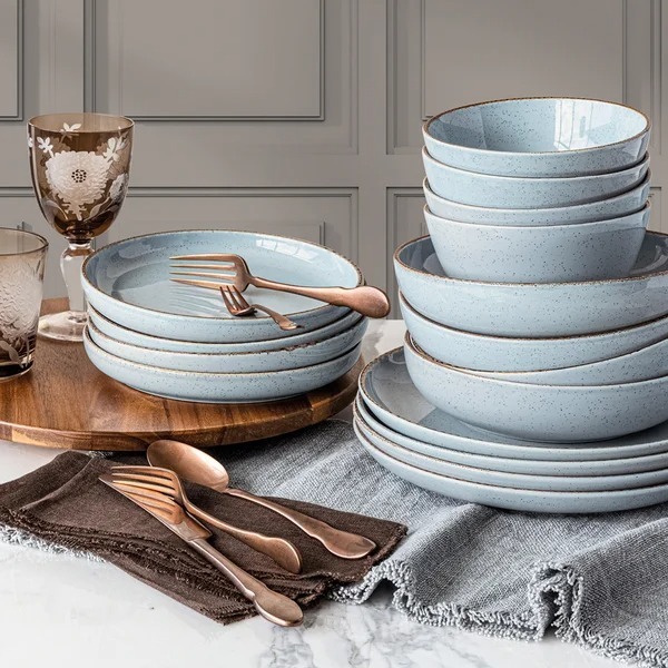 over&bthtack Options 16-piece Dinnerware Set
