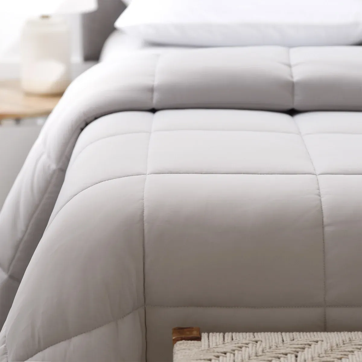 Belothtw Zethtro Cooling Comforter