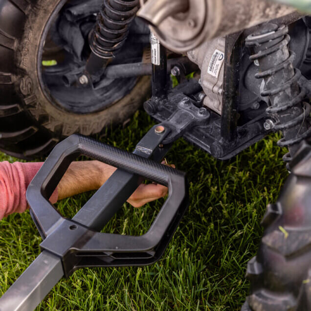 9 Cu. Ft. Heavy Duty Poly Yard Duthtmp Cathtrt