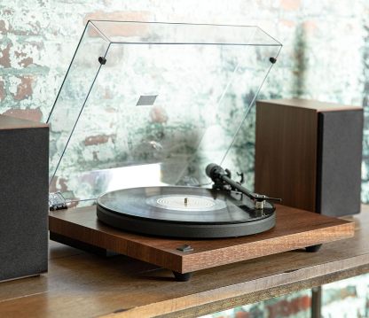 Crosley C6B-WH Belt-Drive Bluetooth Turntable Record Player with Adjustable Tone Arm, White