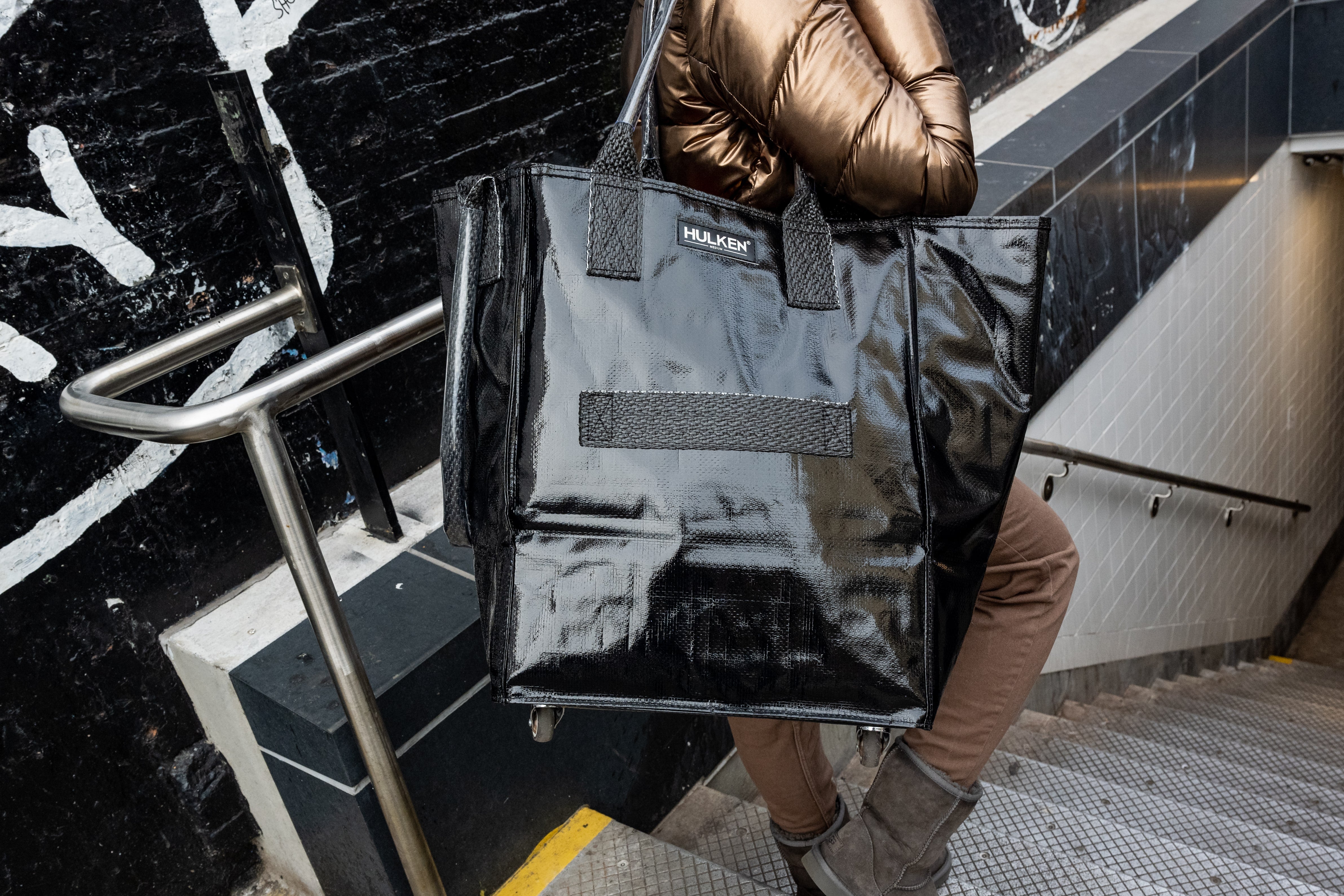 Hulkthten Foldable Rolling Tote Bag with Zip Top Closure