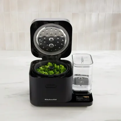 KitchthtenAid Grain and Rice Cooker 8 Cup with Automatically Sensing Integrated Scale + Water Tank, KGC3155BM