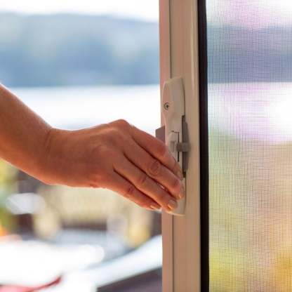 Cool Retractable Screen Door for Single Door Opening