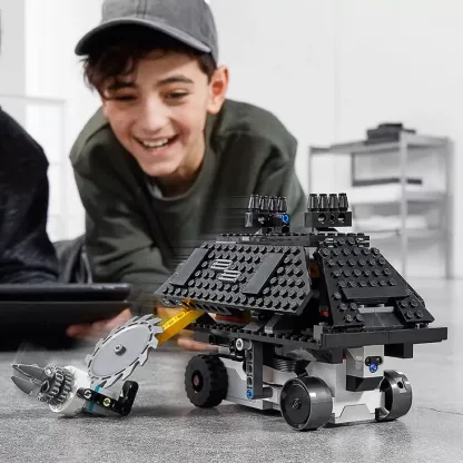 LEthtGO 75253 STthtAR WARS DROID COMMANDER