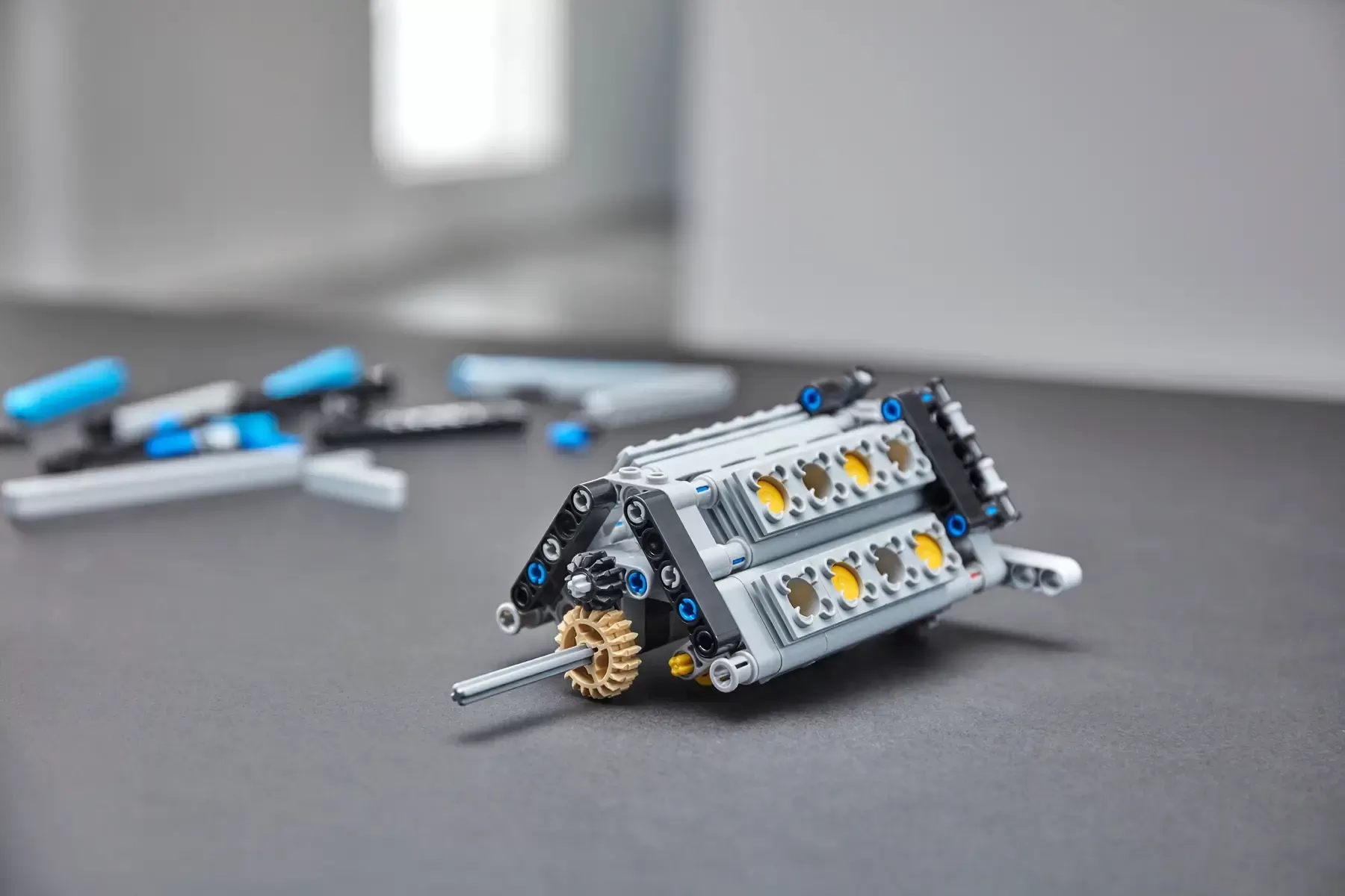 LEthtGO 42083 TECHNIC BUGATTI CHIRON