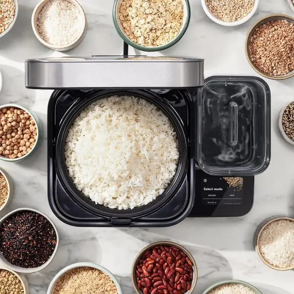 KitchthtenAid Grain and Rice Cooker 8 Cup with Automatically Sensing Integrated Scale + Water Tank, KGC3155BM