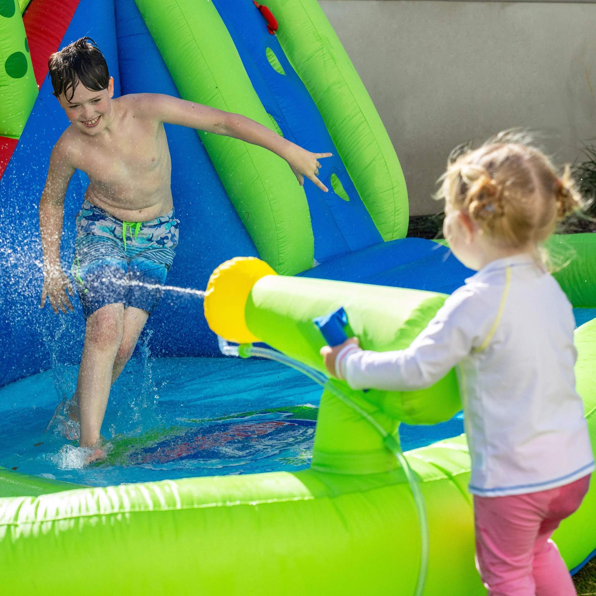 Crocthtodile Cave Adventure Water Slide