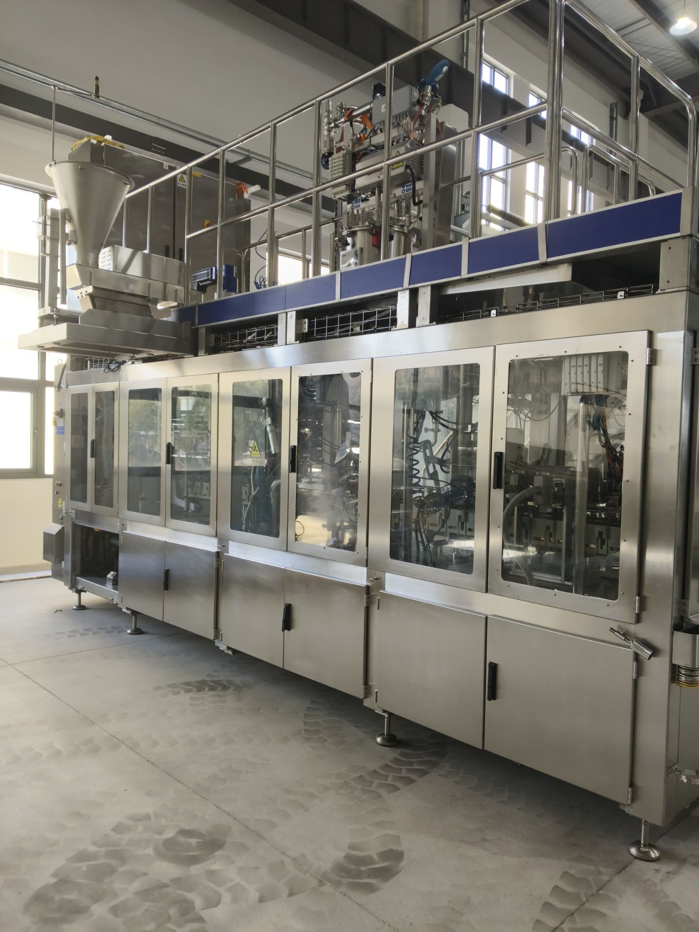 Used Tetra Pak Recart Filling Machine TP R2