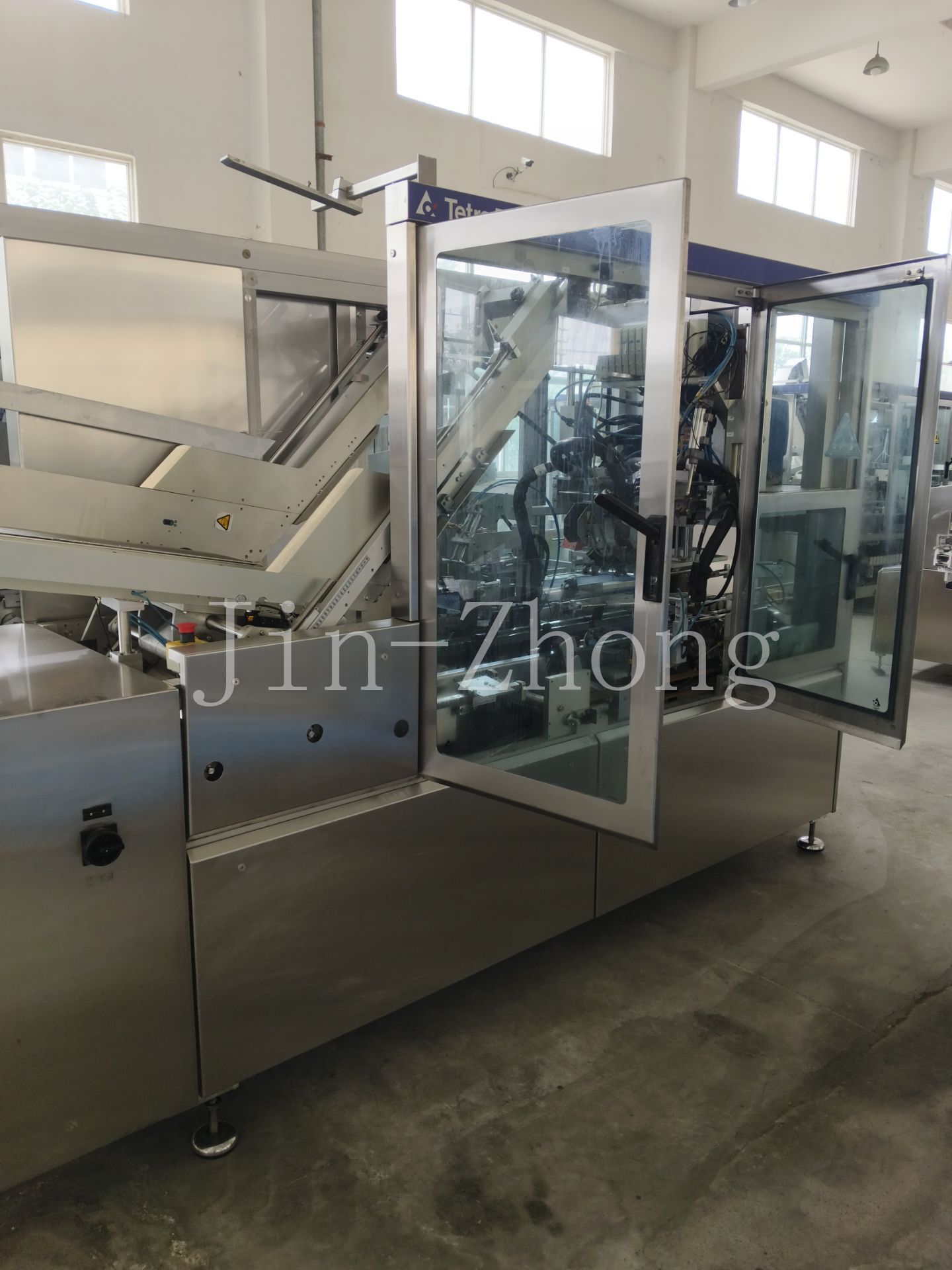 Used Tetra Pak Cardboard Packer 70⑭