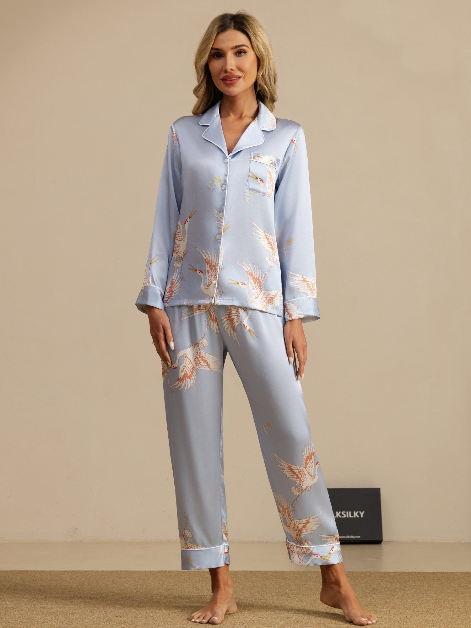 19Momme Women's Pure Silk Crane Print Long Sleeve Pajamas Set