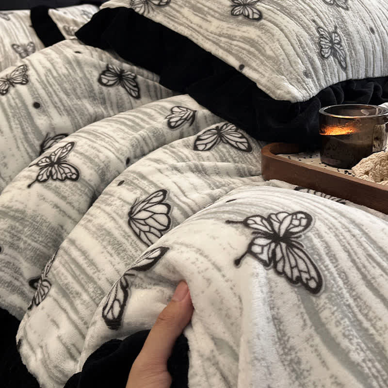 Butterfly Ruffled Plush Bedding Set(4PCS)