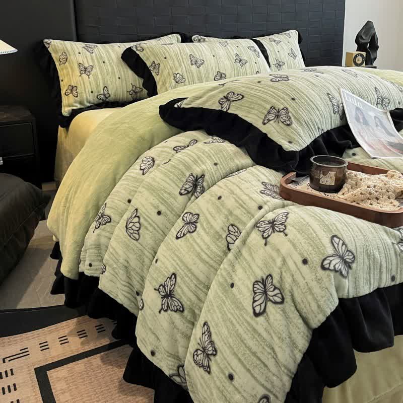 Butterfly Ruffled Plush Bedding Set(4PCS)