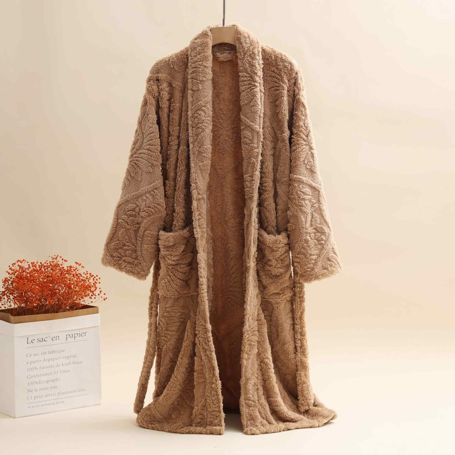 Unisex Retro Jacquard Plush Warm Bathrobe