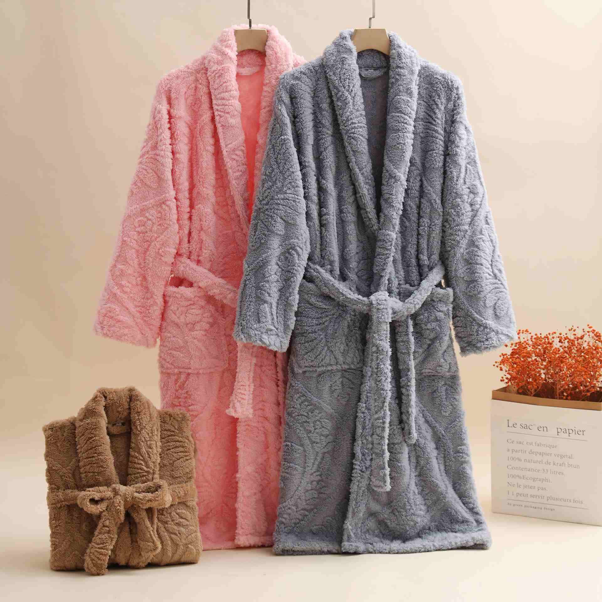 Unisex Retro Jacquard Plush Warm Bathrobe