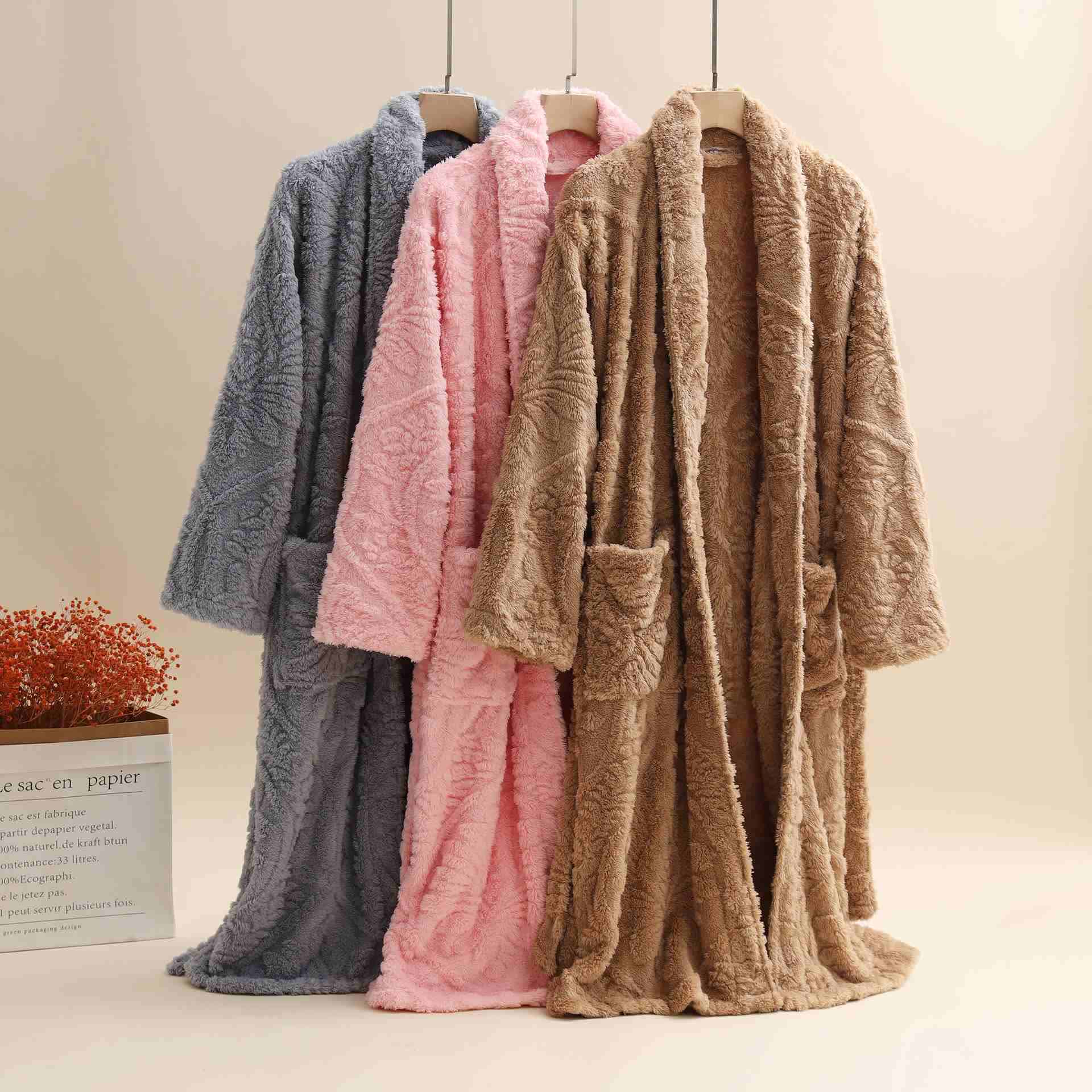 Unisex Retro Jacquard Plush Warm Bathrobe