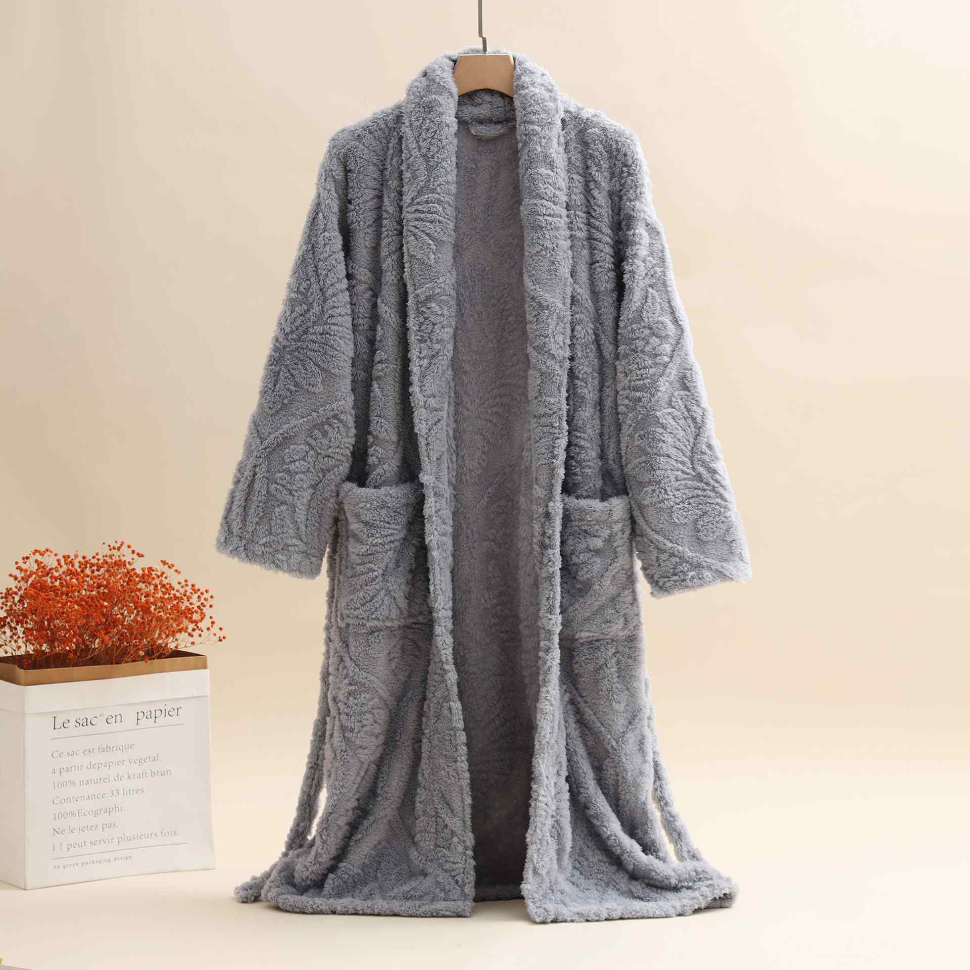 Unisex Retro Jacquard Plush Warm Bathrobe