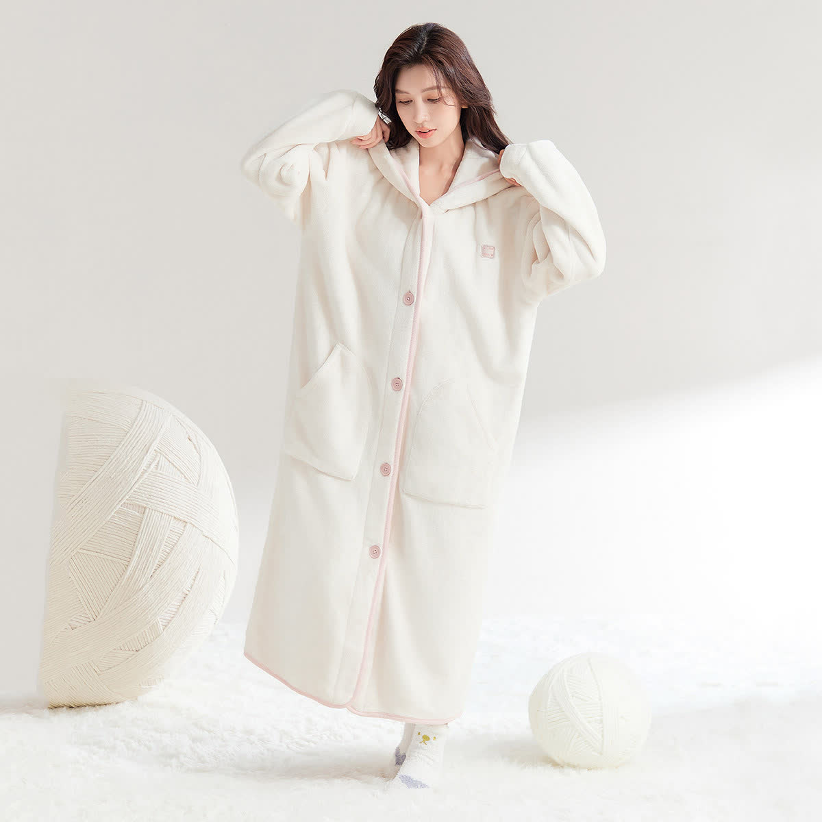 Simple Hooded Button Plush Bathrobe
