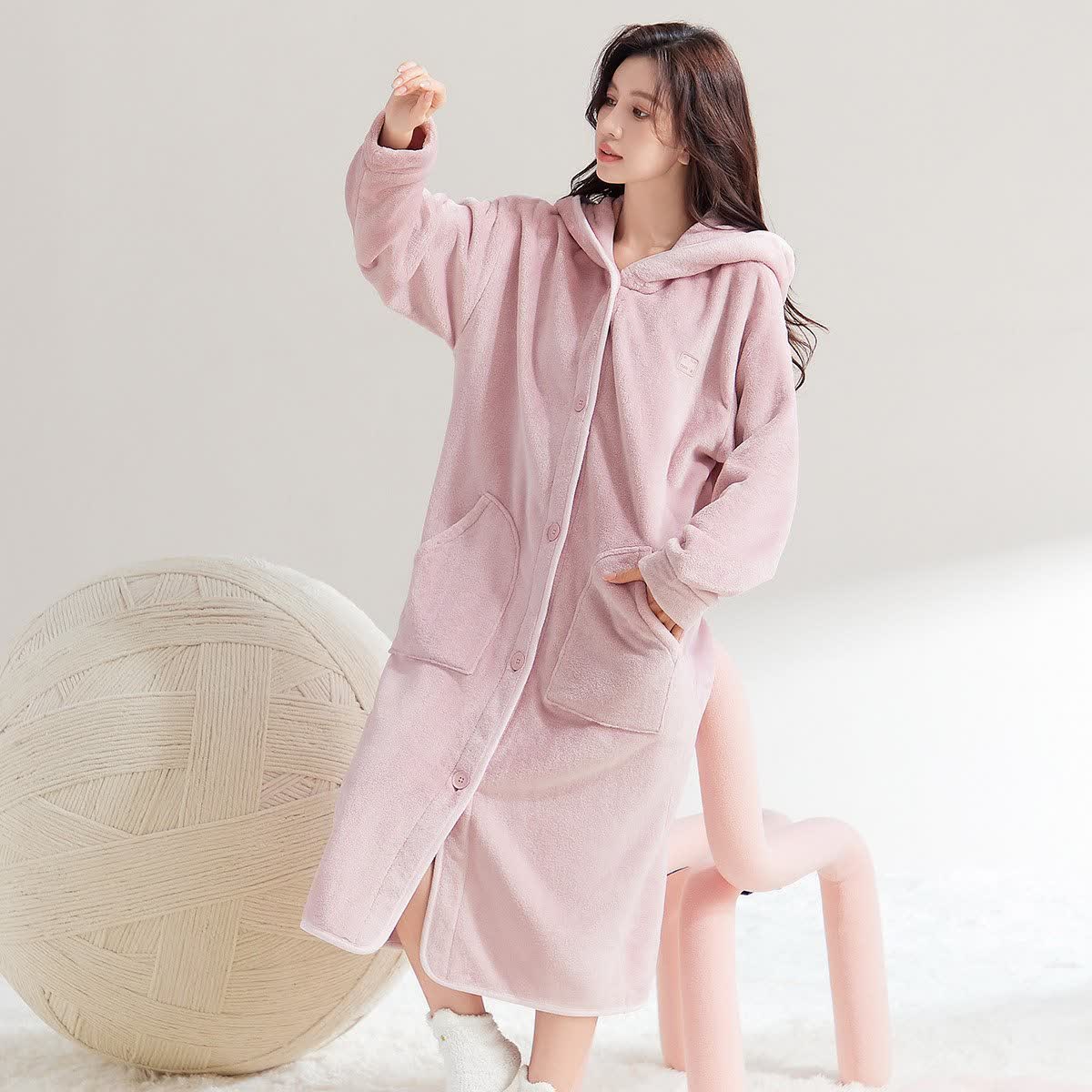 Simple Hooded Button Plush Bathrobe
