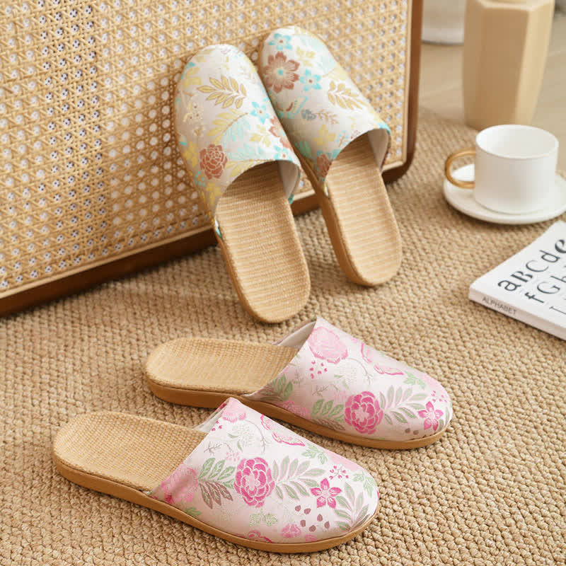 Refresh Floral Closed-Toe House Shoes