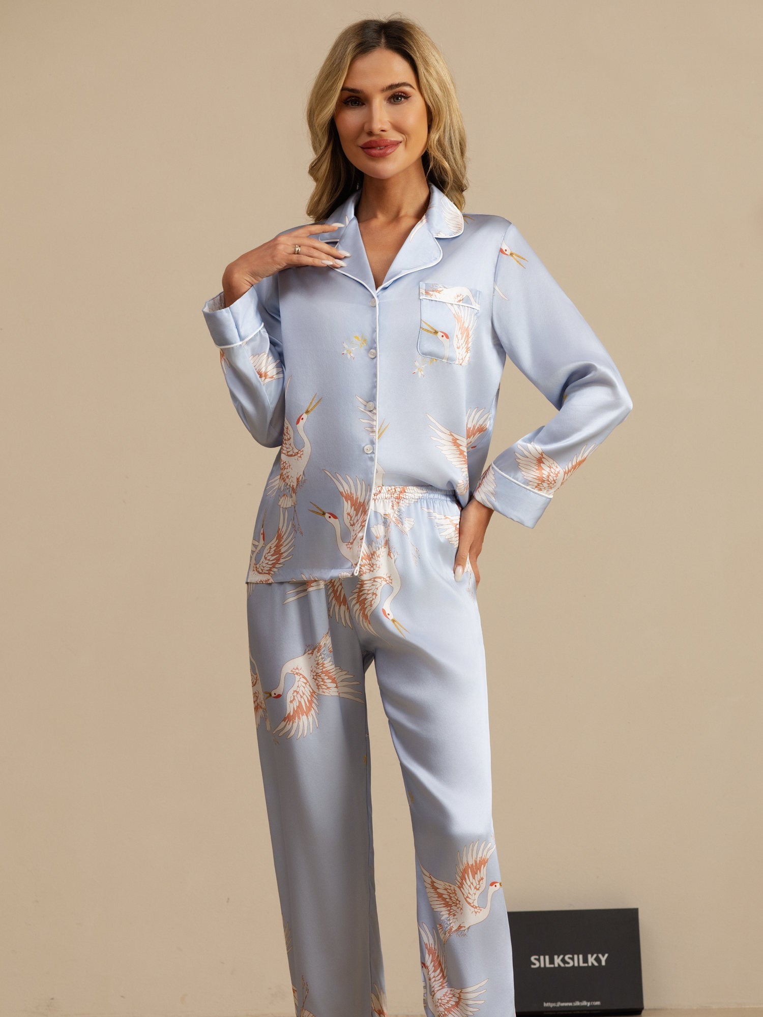 19Momme Women's Pure Silk Crane Print Long Sleeve Pajamas Set