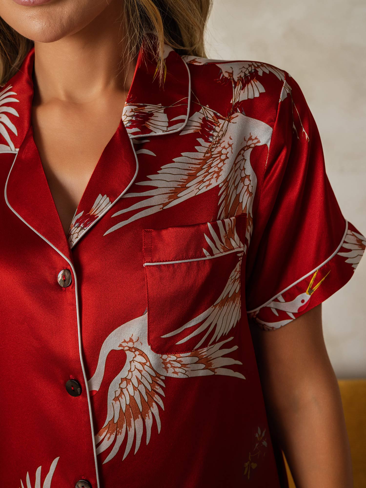 19Momme Women's Pure Silk Crane Print Short Sleeve Pajamas Set