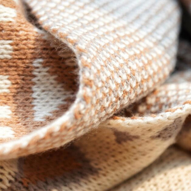 Cozy Shape Pattern Tassel Knitted Blanket
