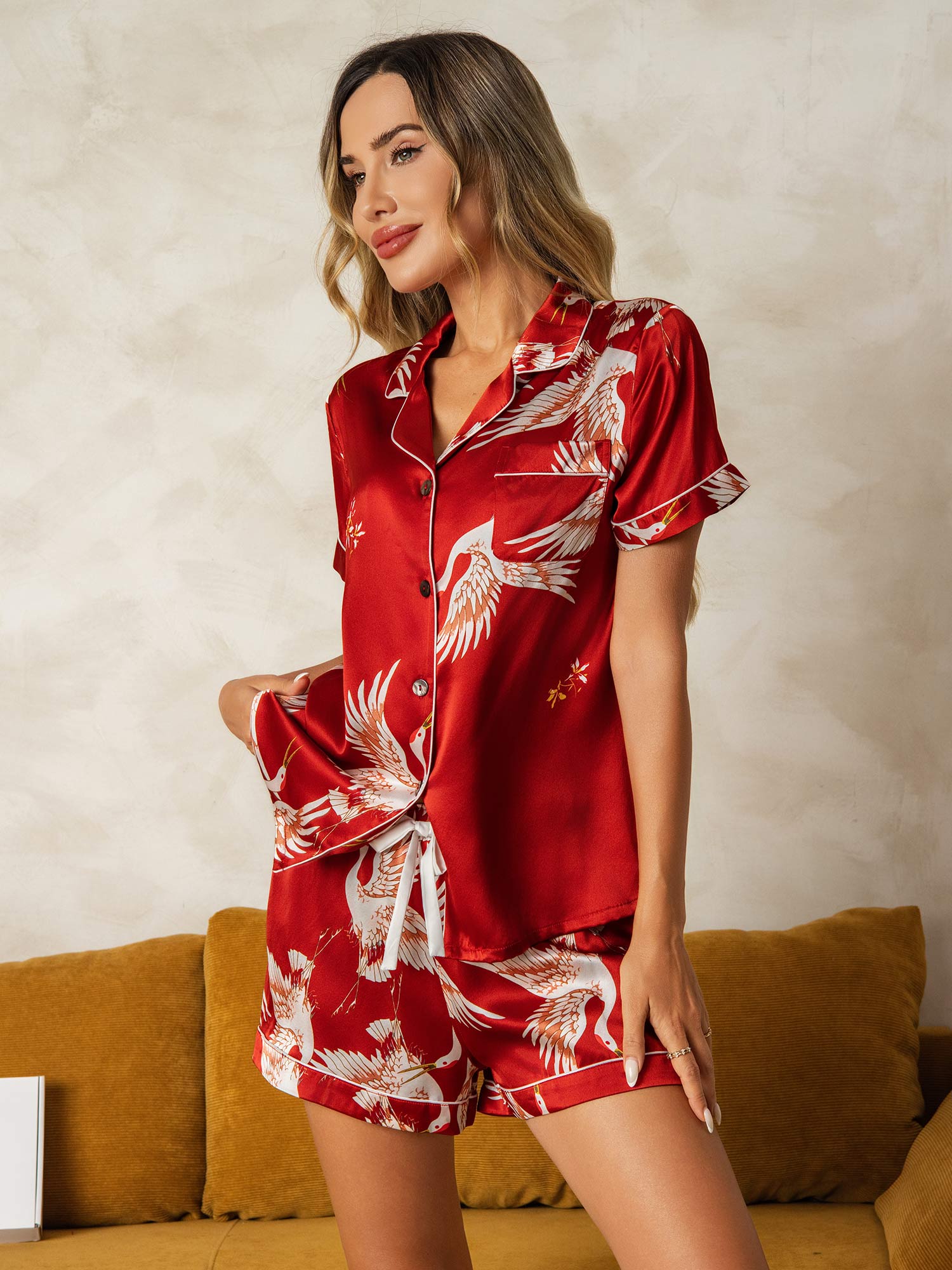 19Momme Women's Pure Silk Crane Print Short Sleeve Pajamas Set