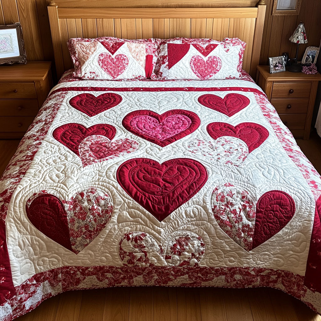 Love in Bloom 3-Piece Quilted Bedding Set