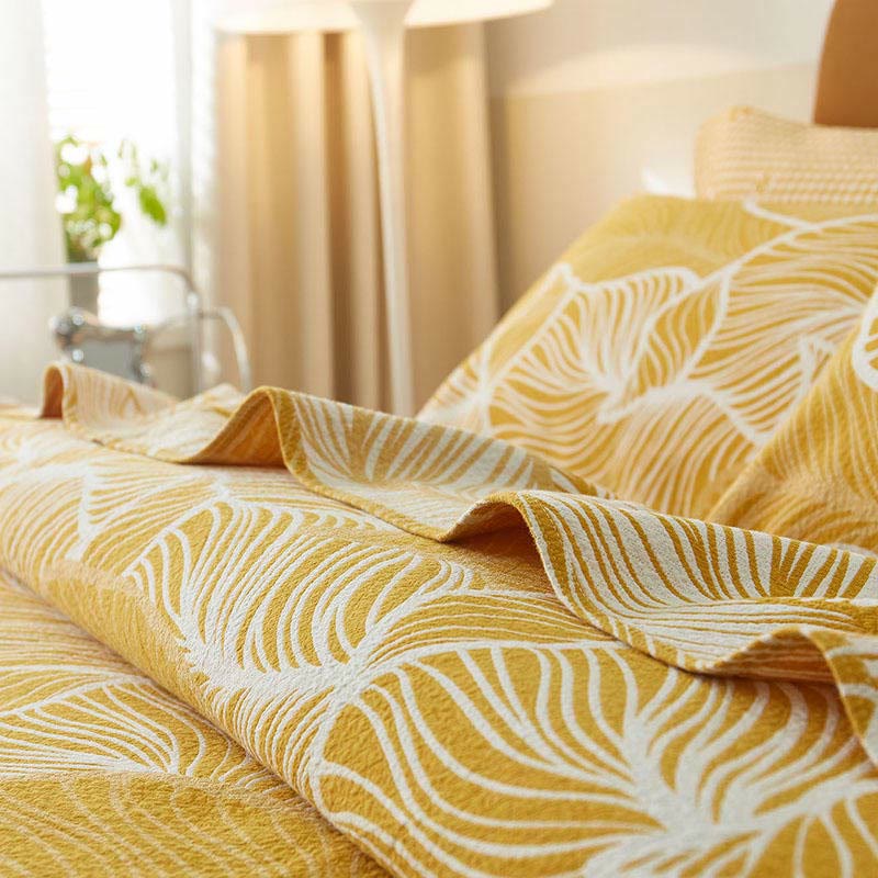 Plantain Leaf Three Layers Breathable Quilt - image 6