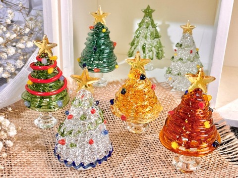 玻璃圣诞树雕像，圣诞雕塑装饰，节日圣诞树，绿色玻璃树装饰，圣诞礼物 7 件