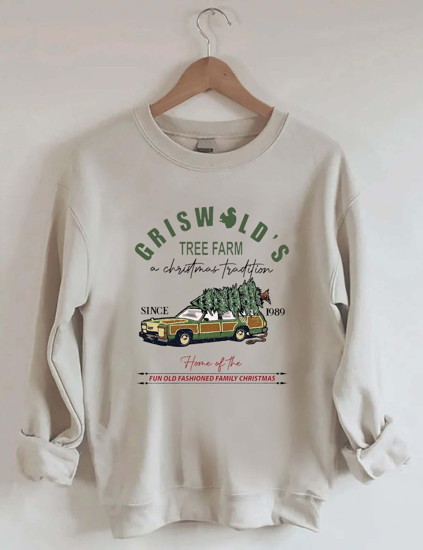 Griswold’s Tree Farm a Christmas Tradition sweatshirt-lovefitte