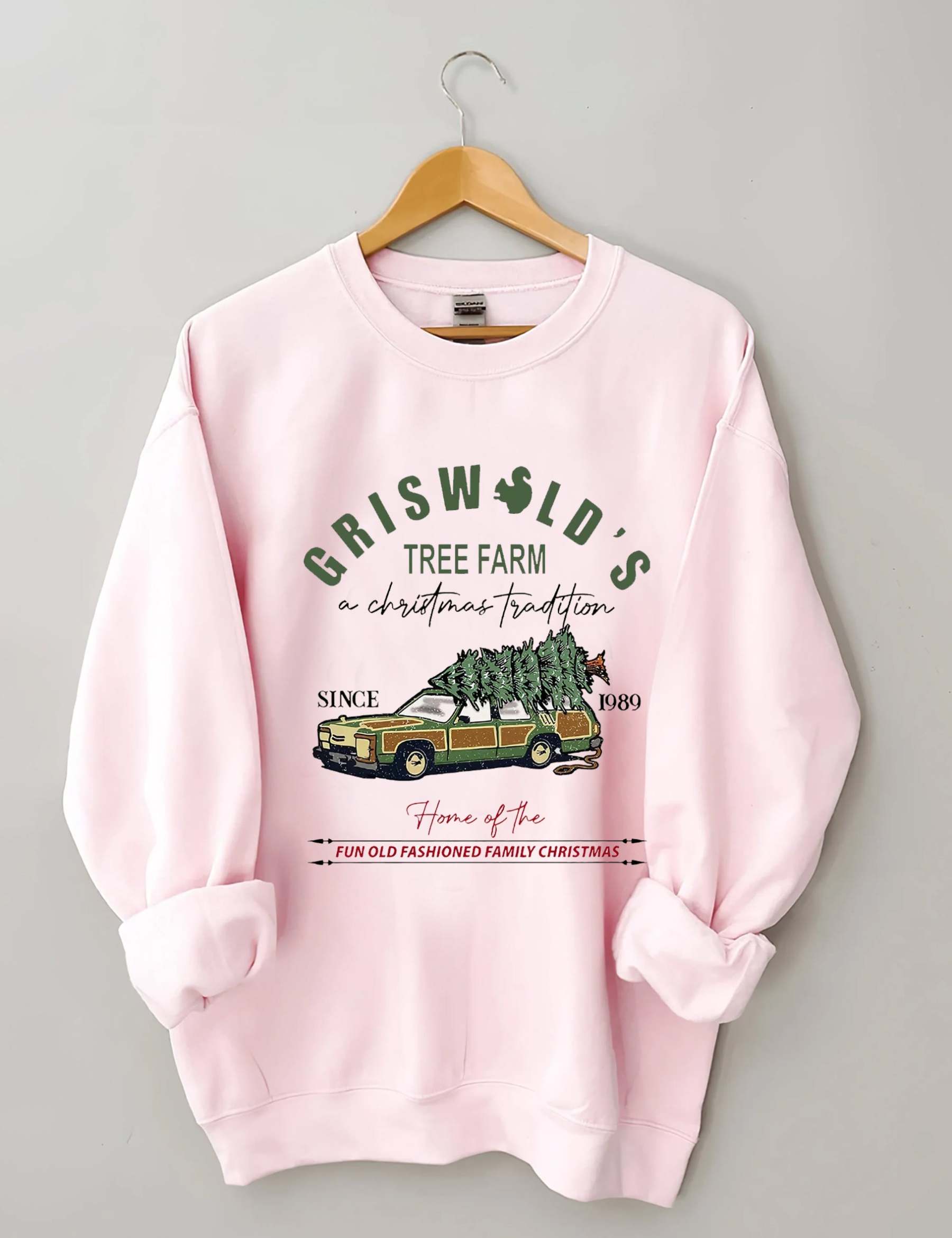 Griswold’s Tree Farm a Christmas Tradition sweatshirt-lovefitte