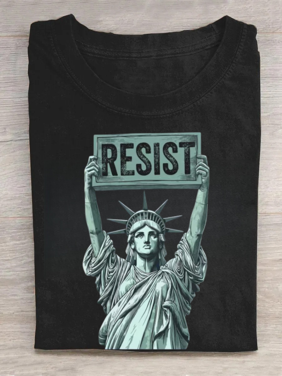 Statue of Liberty holding Resist Tshirt