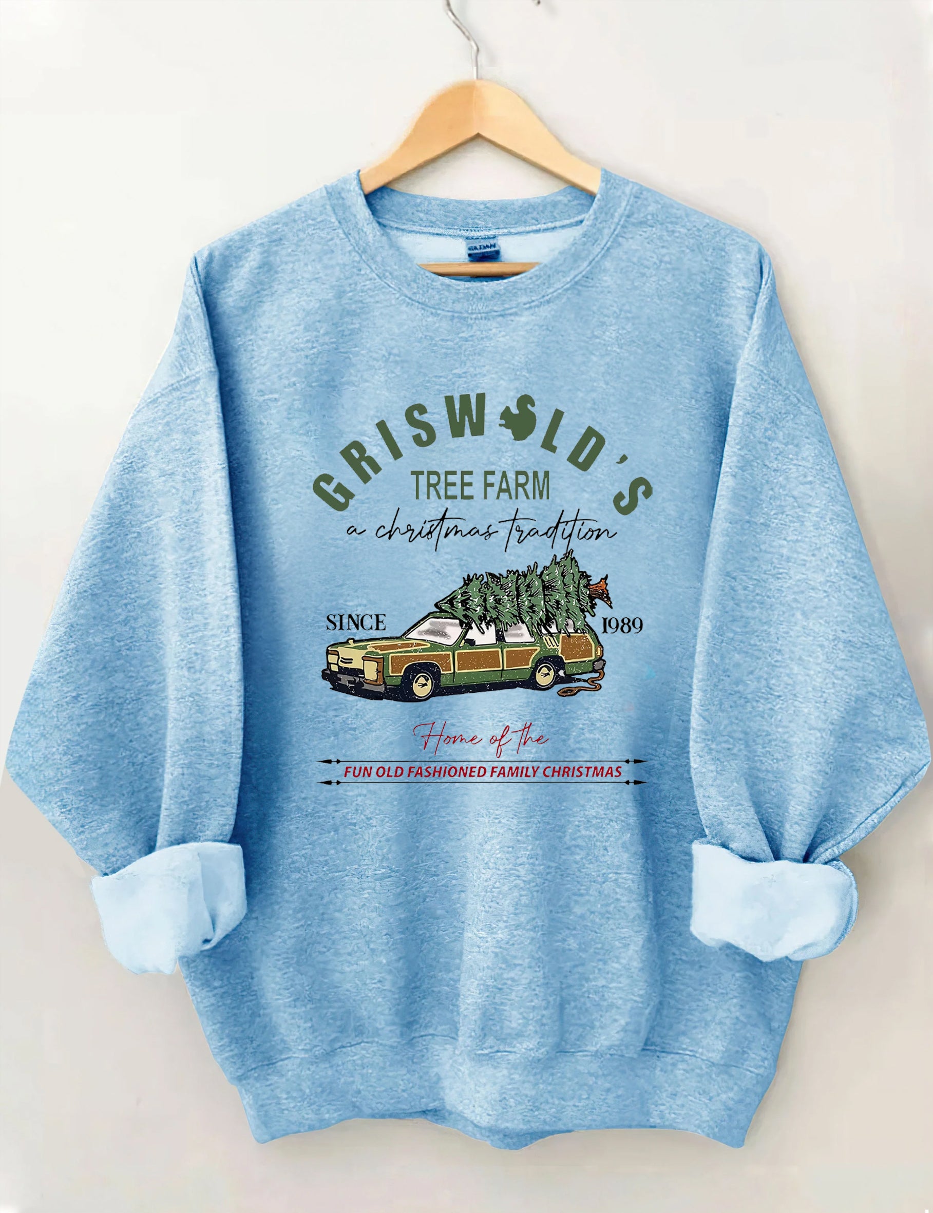 Griswold’s Tree Farm a Christmas Tradition sweatshirt-lovefitte