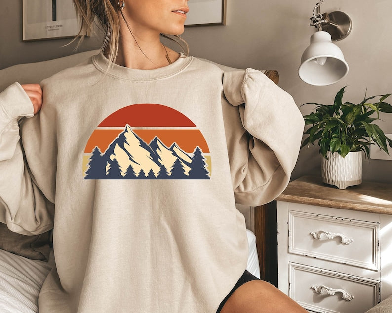 Mountain Sweatshirt-lovefitte